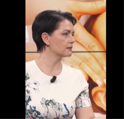 Stela tregon trukun me limon për sqetullat: E mbaj gjithmonë në zyrë
