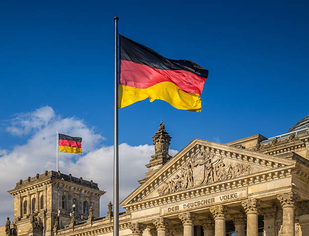 Gjiganti gjerman përballet me sfida serioze, do të mbyllë 4 fabrika