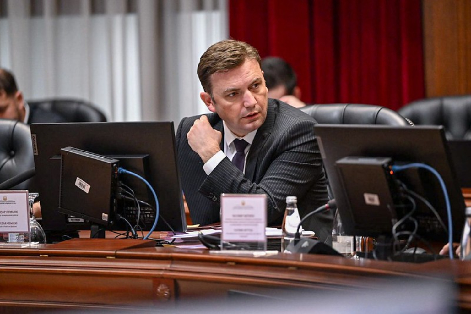 Osmani mohon rolin e VLEN në autostradën Shkup-Bllacë: BDI ja pamundësoi shndërrimin në rrugë magjistrale