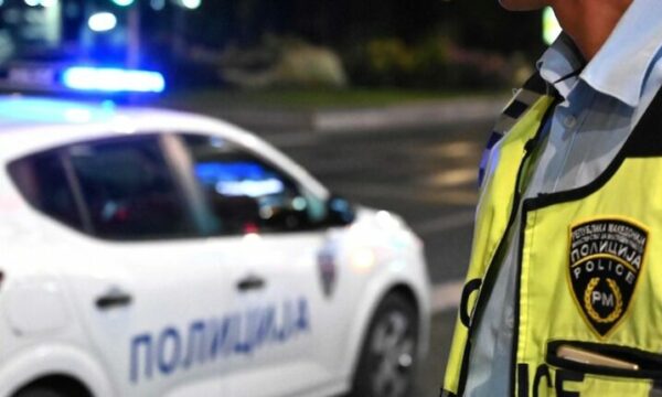 LAJMI I FUNDIT: Djali vrau babanë me thikë në Bit Pazar pasi ai, në gjendje të dehur, sulmoi bashkëshorten e tij